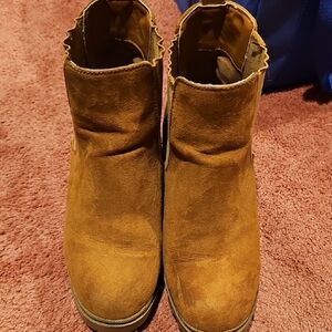 JustFab Brown Suede Heeled Ankle Boots